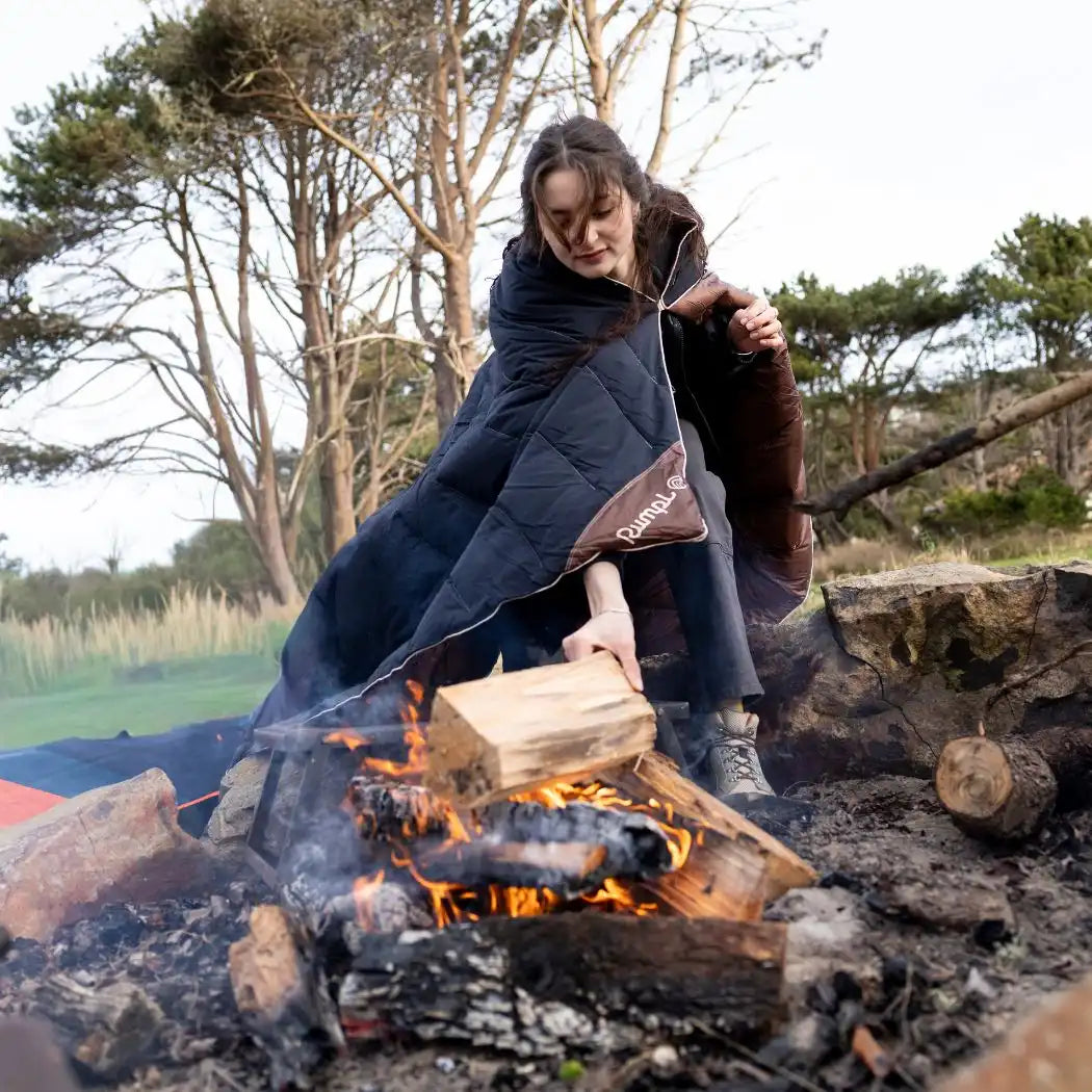 Campfire Puffy Blanket - Black Mocha